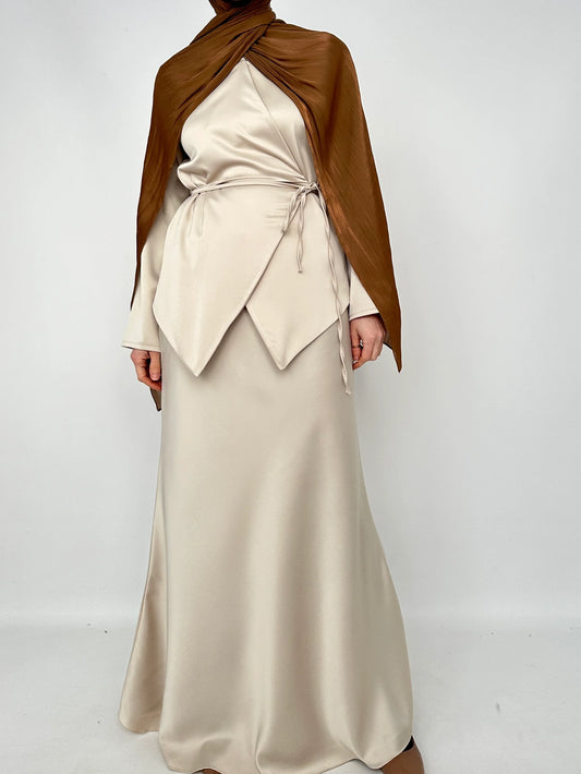 ENSEMBLE JUPE ET KIMONO EN SATIN