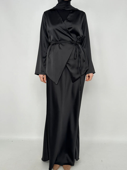 ENSEMBLE JUPE ET KIMONO EN SATIN